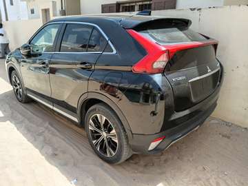 Mitsubishi Eclipse cross SE
