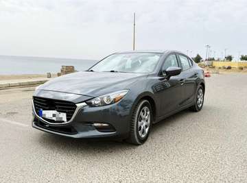 Location Mazda 3 2018
