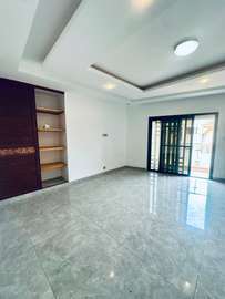 APPARTEMENT F4 STANDING-MAMELLES