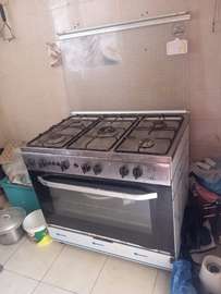 Cuisinière à gaz ROCH 5 feux à vendre