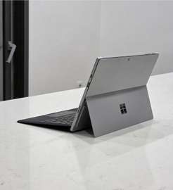 Microsoft Surface Pro 7 i5 10th Génération