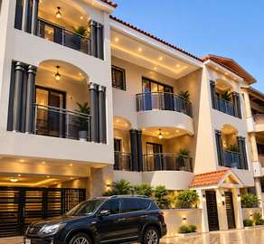 🏡 MAISON R+2 À VENDRE –ALMADIES