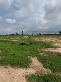 Terrain plat prêt à bâtir emplacement stratégique