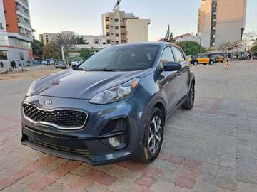 Kia Sportage SUV gris