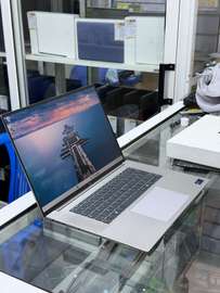 Hp Zbook studio G11 Ultra 9 Rtx : 8go