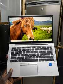 Ordinateur hp 840 G8