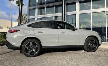 Mercedes_benz model GLC  2026