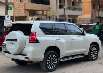 TOYOTA PRADO GXR  LAND CRUISER Année :2022