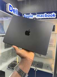MacBook Pro M4 14 pouces Ram 16Go SSD 512Go