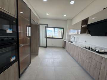 Appartement  4 chambres à louer aux Almadie route méridienne