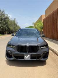 BMW X5 M50i