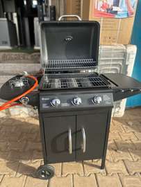 Cadac Barbecue gaz 3 brûleurs noir avec plancha