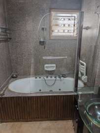 Villa R+1 850m2 à louer à Ngor