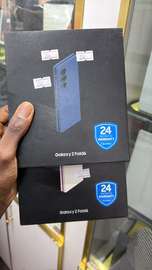 Samsung Galaxy Z Fold4 bleu neuf 24 mois garantie