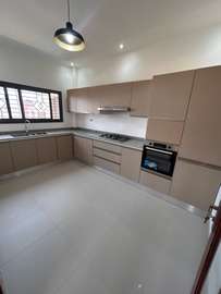 Très bel Appartement à louer aux mamelles