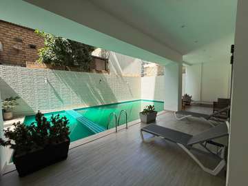 A LOUER - APPARTEMENT DE TYPE F4 - POINT-E
