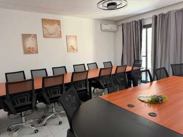 Salle équipée à louer pour événements professionnels