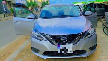 Nissan Sentra 2017 automatique argent berline