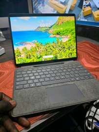 Microsoft surface pro 8