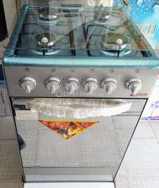 Cuisinière 4 feux astech