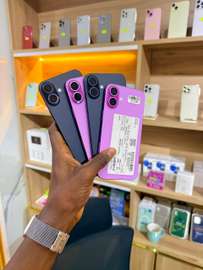 iPhone 16 128Go Noir Violet Rose Neuf