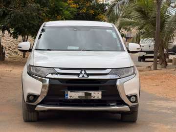 Mitsubishi Outlander 7 places spacieux