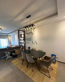 Appartement F4 de 197 m² à vendre au Point E