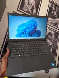 Dell i3 11th gen /256gb / 8gb ram