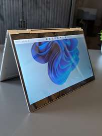 HP elitebook 1040 g4 / i5 8th 16gb ram/ x360 ordinateur