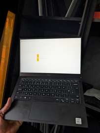Dell xps i7 10th gen/ 16gb ram