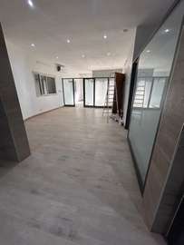 PLATEAU DE BUREAUX A LOUER AUX ALMADIES