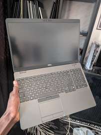 Ordinateur portable i5 8th gen/ SSD 256gb