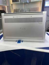 Dell XPS 15 9520 RTX 3050Ti Core i7 Ram 32Go SSD 1To