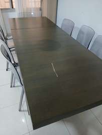Table à manger king size