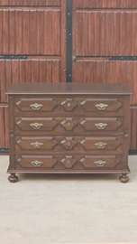 Commode