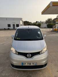 Nissan nv200