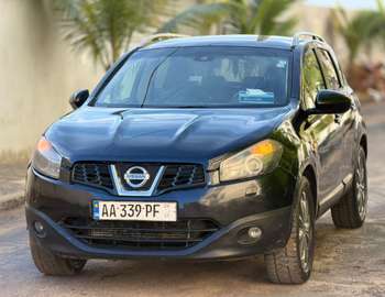 NISSAN QUASHQUAI 2012