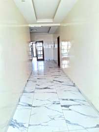 APPARTEMENTF4 à Mermoz