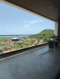 Opportunité rare Appartement F4 à louer corniche mamelles