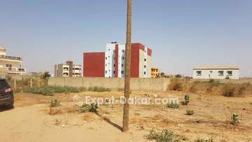 SOMONE TERRAIN 300M2 A VENDRE