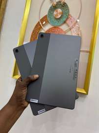 Lenovo Tab M10Plus 128GB 3e génération
