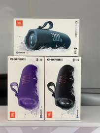 JBL Charge 6 enceinte Bluetooth étanche noir/violet/bleu