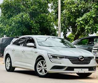 RENAULT SM6 2016