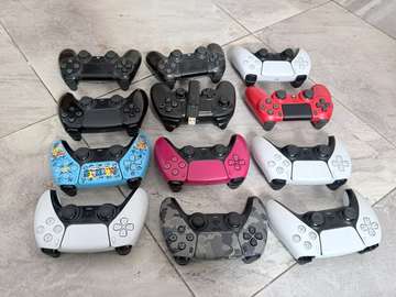 Manettes sans fil PS5 multicolores