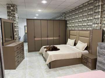 Chambre à coucher en bois et en laminé