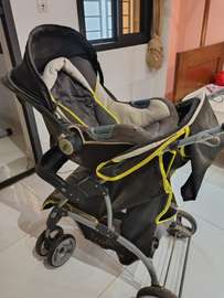Vend poussette bebe + son siege auto