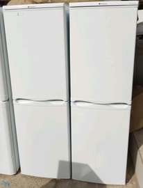 Réfrigérateur combiné blanc 2 portes capacité moyenne
