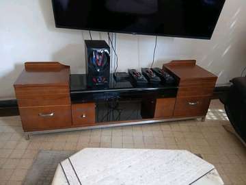 A vendre table télé en bois
