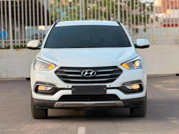 HYUNDAI SANTAFE Année : 2017