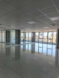 PLATEAUX DE BUREAUX À LOUER